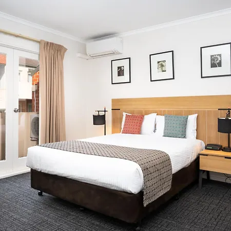 Mainstay Suites Kew-2